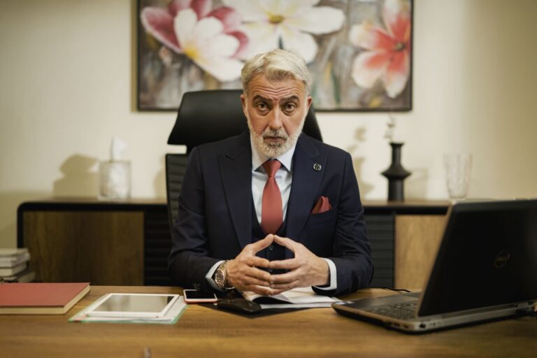 ¿Puede el administrador hacer formación bonificada FUNDAE?